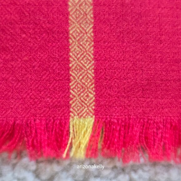 NWOT Ugg Merino Wool Red Plaid Scarf - Picture 6 of 13